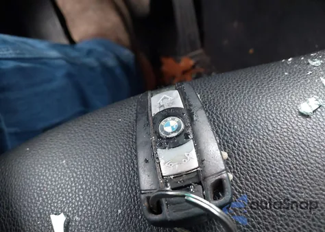 2010 BMW 128I z USA, uszkodzony, nr VIN WBAUP7C57AVK77386